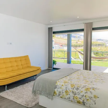Сasa de vacaciones House - Sleeps 3 Free Parking Garden & Jacuzzi Estreito Da Calheta