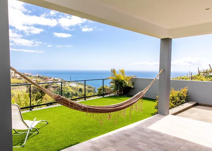 Casa vacanze House - Sleeps 3 Free Parking Garden & Jacuzzi *